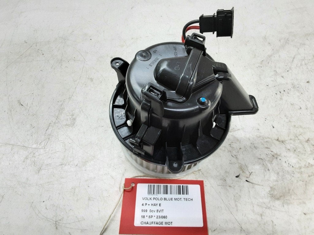 KACHELMOTOR Volkswagen Polo VI (AW1) (2Q1819021), Auto-onderdelen, Airco en Verwarming, Volkswagen, Gebruikt