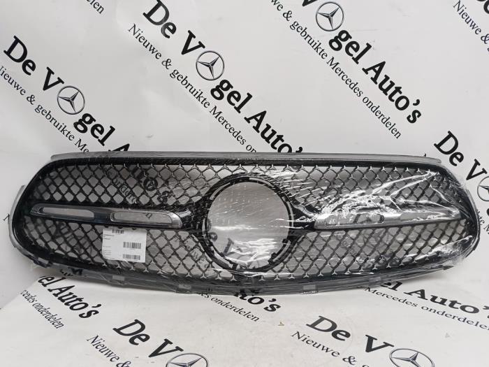 Calandre d'un Mercedes GLC-Klasse (9040), 3 mois de garantie, Utilisé, -, -