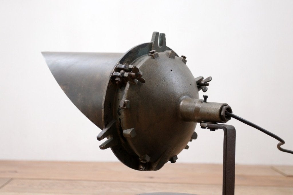 Ancienne lanterne d'écluse en bronze, verre rouge - 1900, Enlèvement