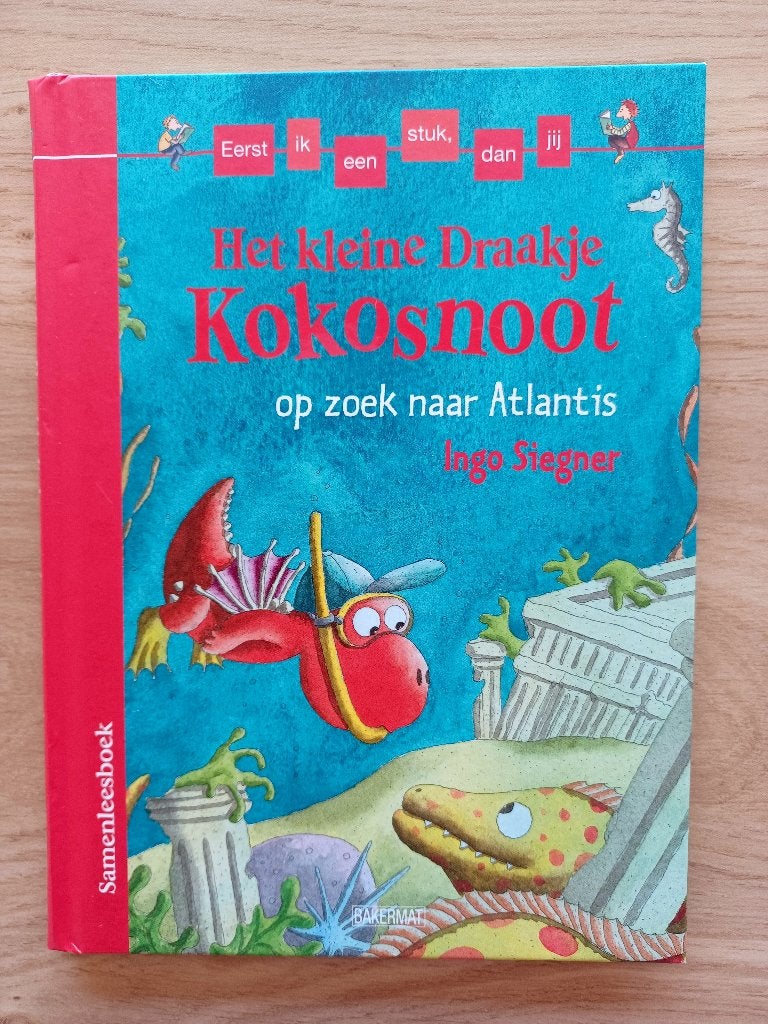 Kleine draakje Kokosnoot / Samenleesboek, Boeken, Ophalen of Verzenden, Zo goed als nieuw, Ingo Siegner, Fictie algemeen