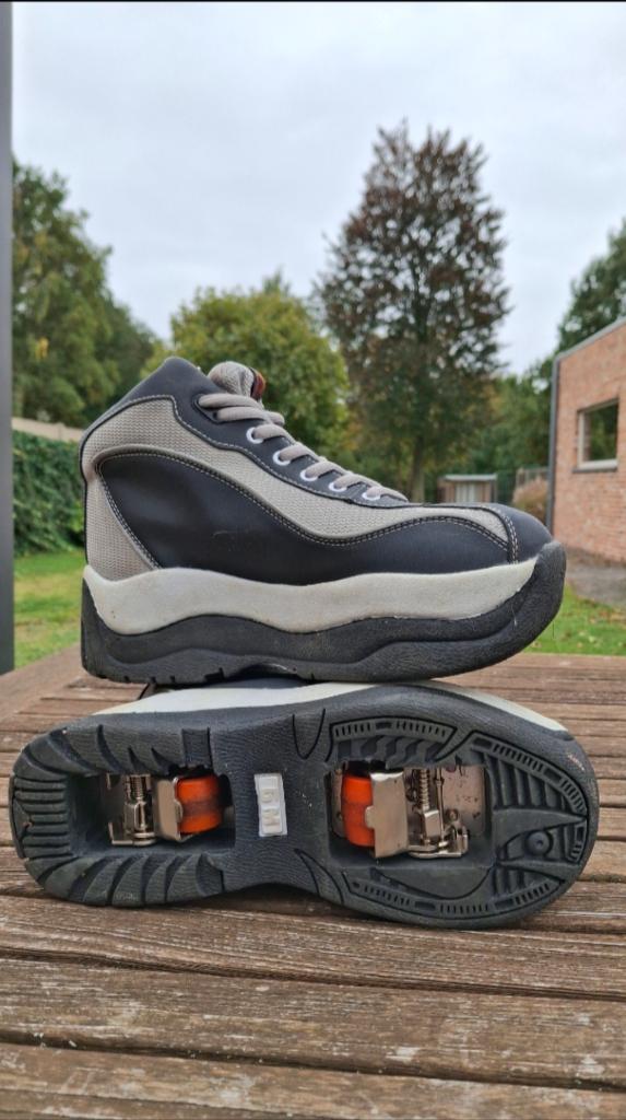 Sneakers met ingebouwde wieltjes - GRATIS, Sport en Fitness, Skeelers, Ophalen, Dames, Overige typen, Zo goed als nieuw