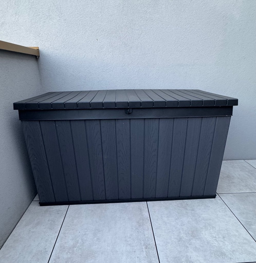 Opbergbox Keter (afmetingen in beschrijving), Ophalen, Zo goed als nieuw