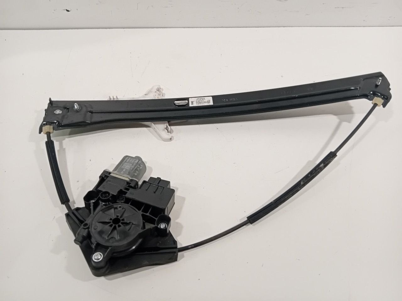 Raammechaniek elektrisch rechts achter Volkswagen Touran, Onderdelen@venauto.nl, Van der Ven Autorecycling B.V., Gebruikt, Ettenseweg 76, 4706 PB Roosendaal, The Netherlands