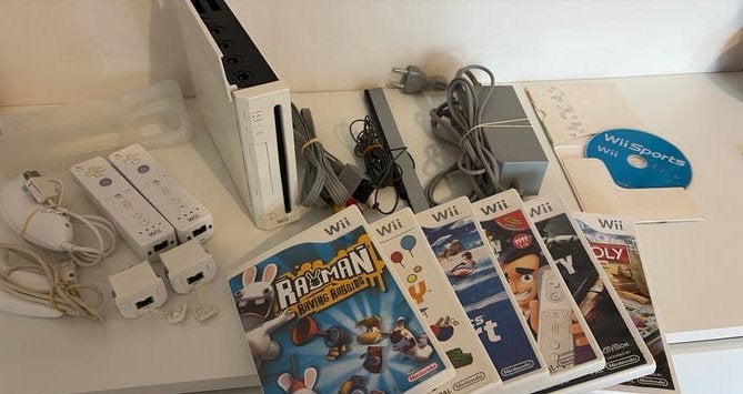 Wii rvl-001 (gamecube)  bundel, Ophalen of Verzenden, Zo goed als nieuw