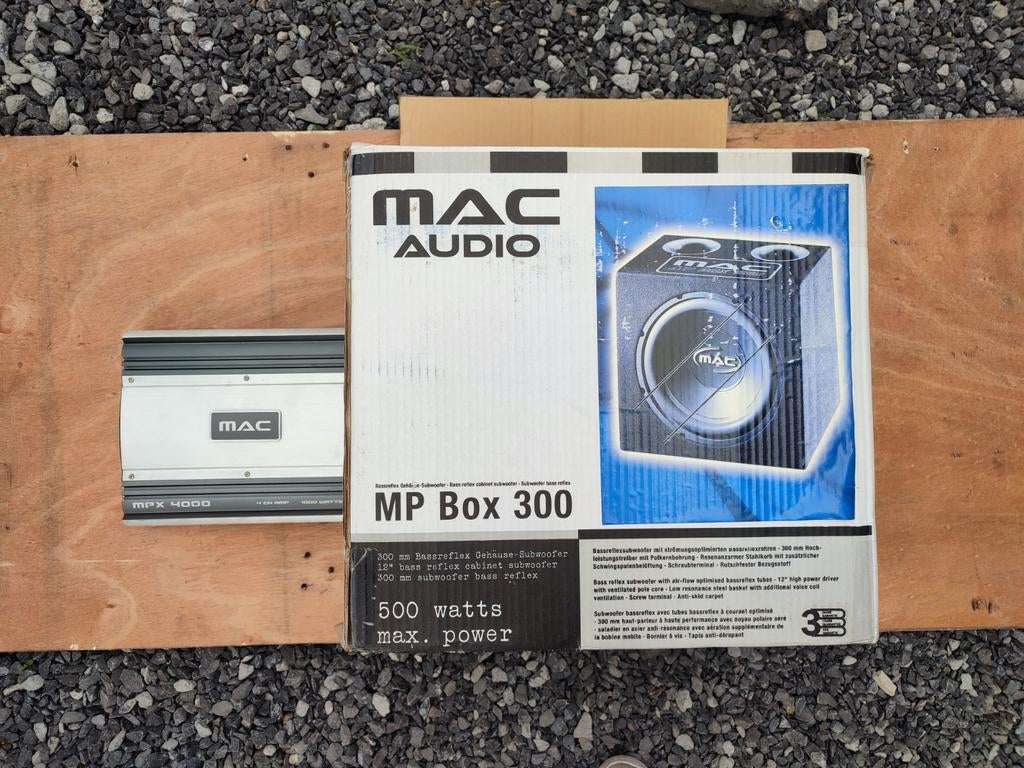 Honda CRX plage arrière / Mac Audio, Enlèvement