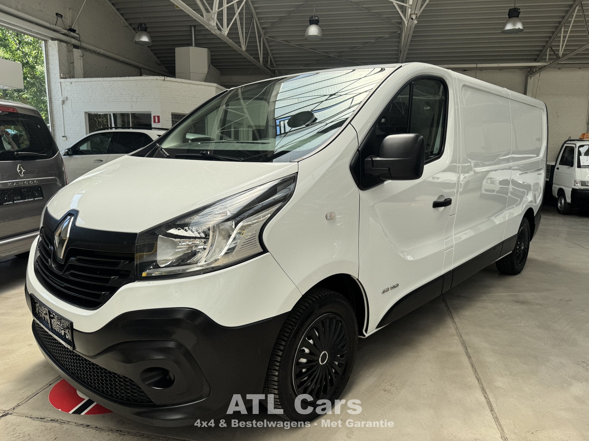 Renault Trafic 1.6 Diesel | EURO 6 | Lichte Vracht | Enkel C, Auto's, Renault, Voorwielaandrijving, 4 deurs, Stof, 4 cilinders