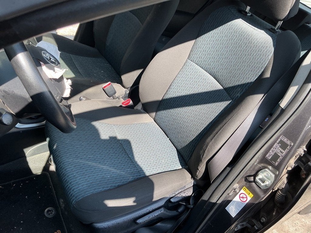 SIEGE AVANT GAUCHE ( CONDUCTEUR ) Toyota Yaris III (P13), Kundenbetreuung@toyota.de, Toyota, Utilisé, Toyota-Allee 2
50858  Köln, DE