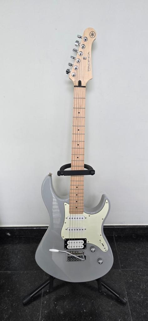 Guitare électrique Yamaha Pacifica 112VM grise, Comme neuf, Solid body, Autres marques