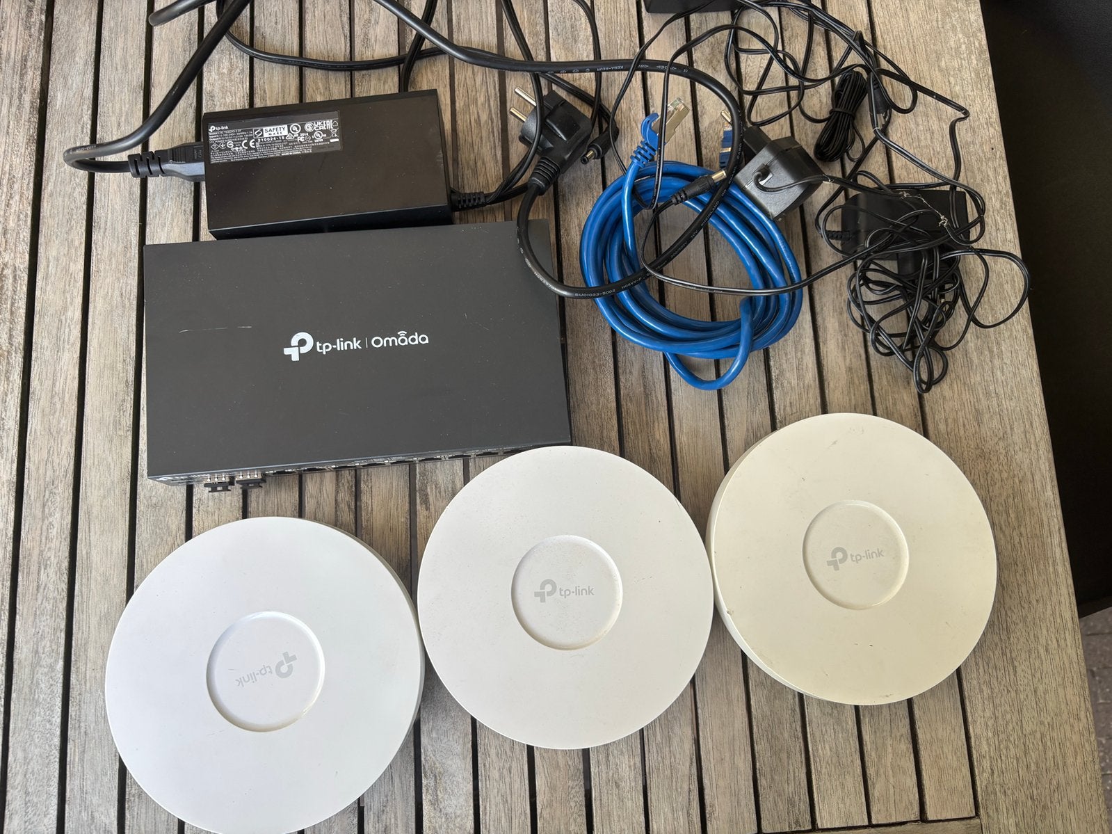 TP-Link Omada Wi-Fi 6 Netwerkset (Router + 3x Access Point), Computers en Software, Routers en Modems, Ophalen of Verzenden, Zo goed als nieuw