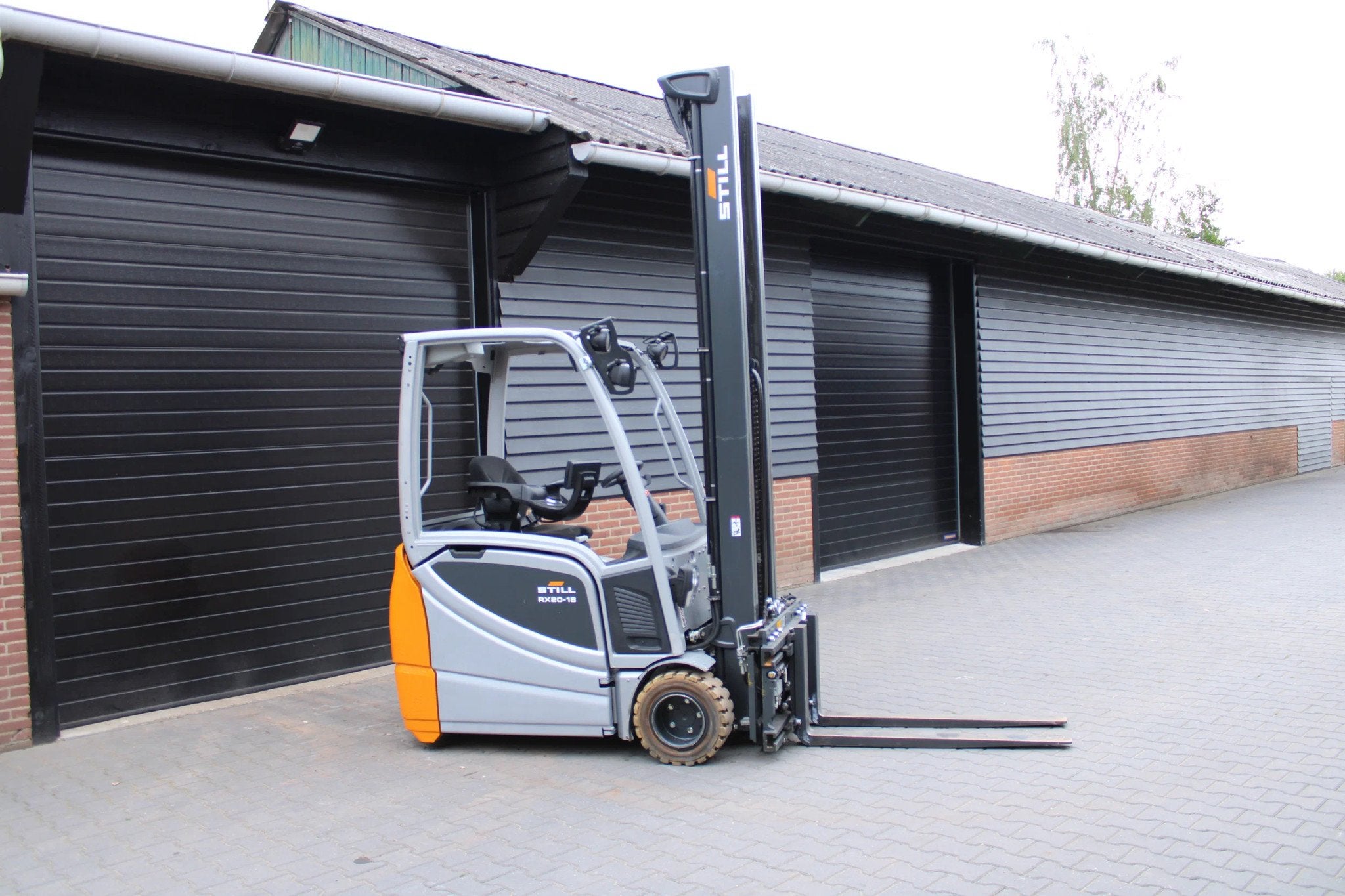 Still RX20 18 heftruck elektrische triplex sideshift lepelve, Zakelijke goederen, Machines en Bouw | Heftrucks en Intern transport