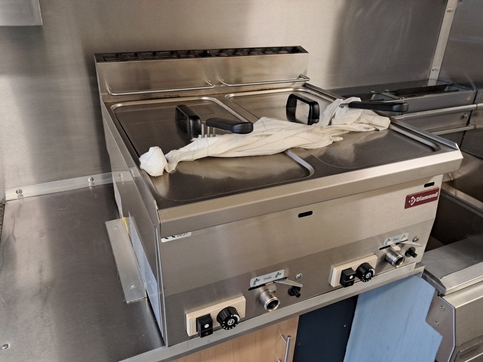 Friteuse au propane Diamond 2 mois, Enlèvement, Utilisé
