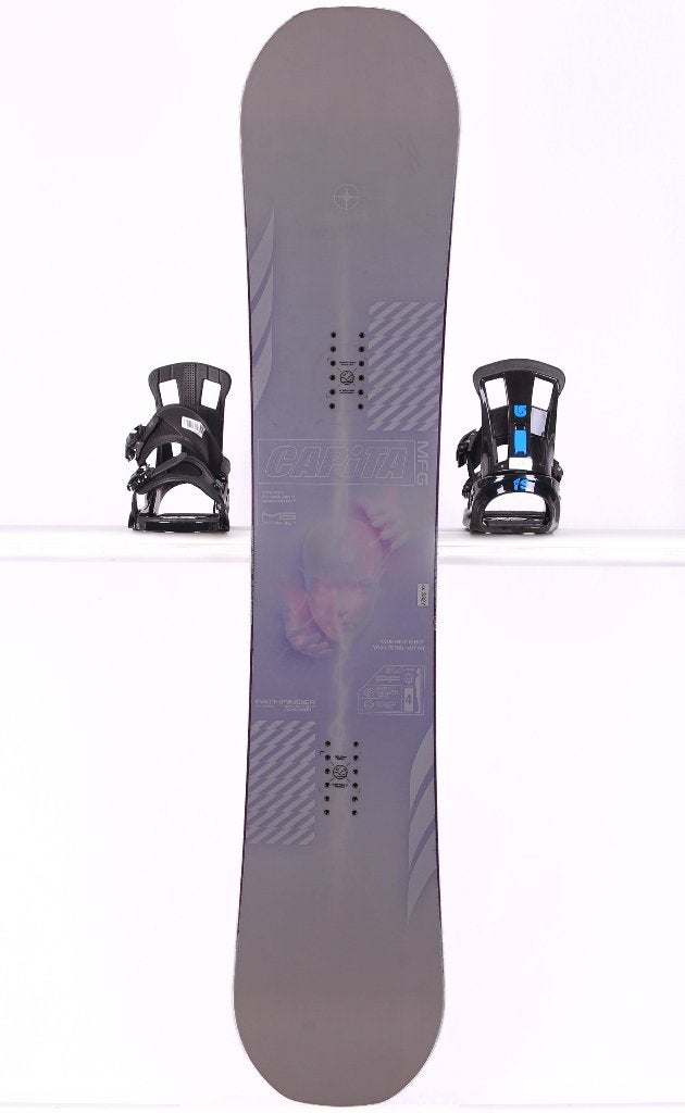 157 cm snowboard CAPITA PATHFINDER WIDE 2025, White/purple, Sport en Fitness, Verzenden, Gebruikt, Board