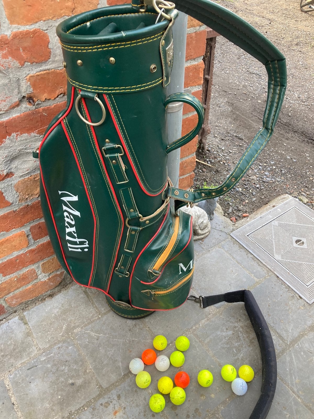 Vintage golfzak met clubs, Ophalen, Zo goed als nieuw