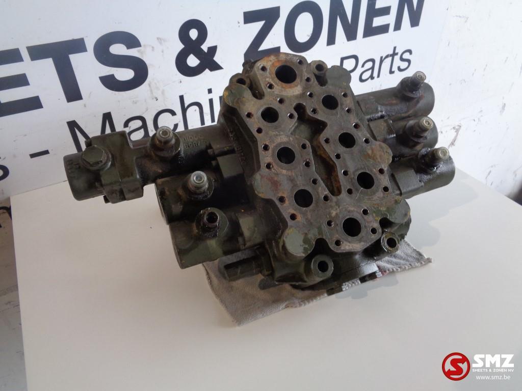 Occ Valve hydraulique ZL3000 Zettelmeyer, Articles professionnels