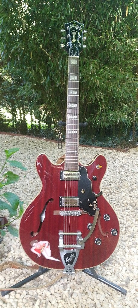 GUILD Starfire VI, Bigsby, volume général, roller bridge., Enlèvement, Comme neuf, Semi-solid body, Autres marques
