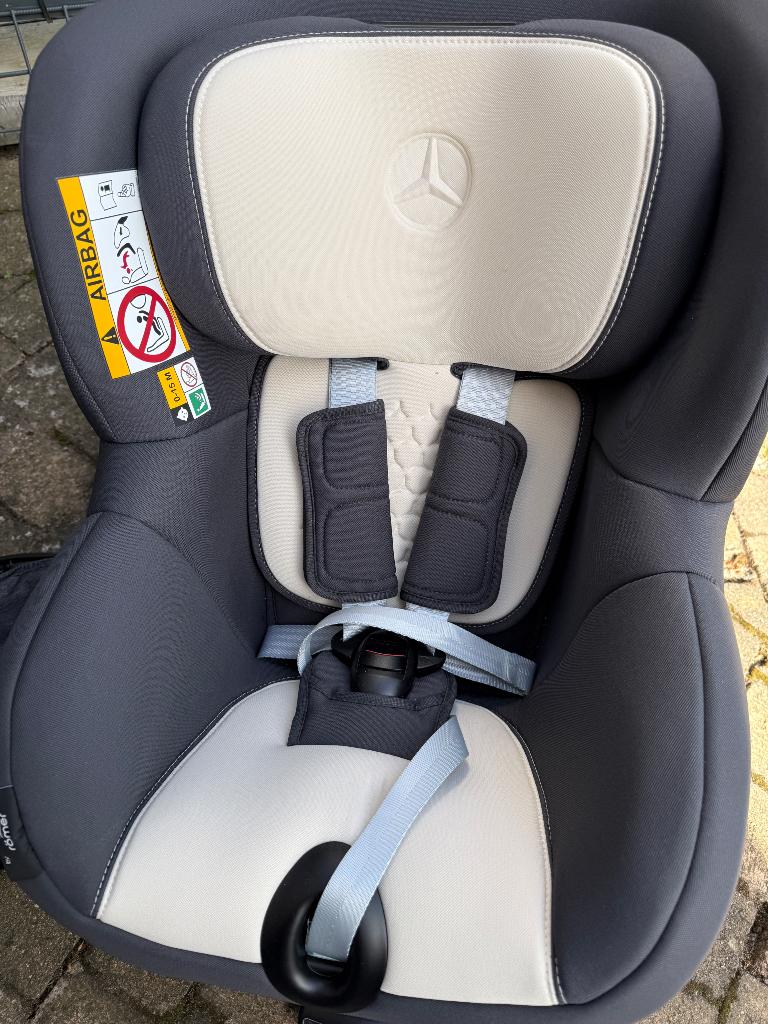 Autostoel MERCEDES, 9 t/m 18 kg, Nieuw, Isofix, Ophalen