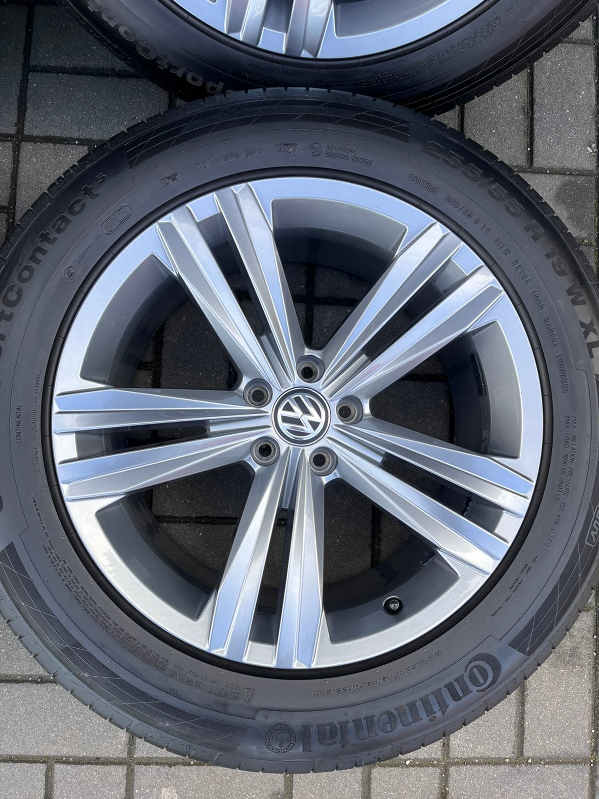 Jantes Vw Touareg R line origine Sebring, Autos : Pièces & Accessoires, Neuf, Pneus et Jantes, 255 mm, Pneus été