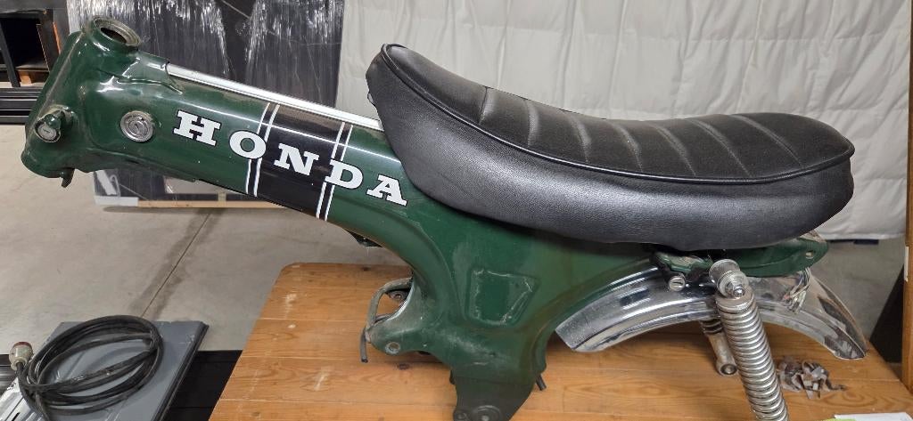 Dax kader, Fietsen en Brommers, Ophalen, Gebruikt