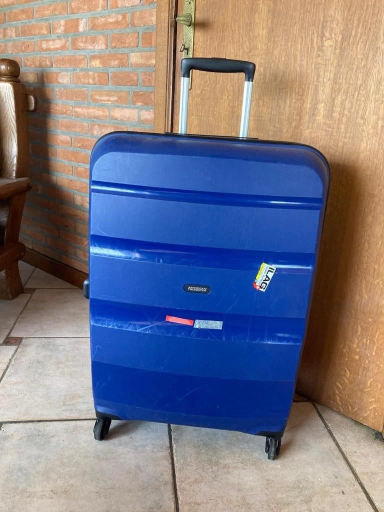 American Tourister reiskoffer - blauw, Handtassen en Accessoires, Ophalen, Wieltjes