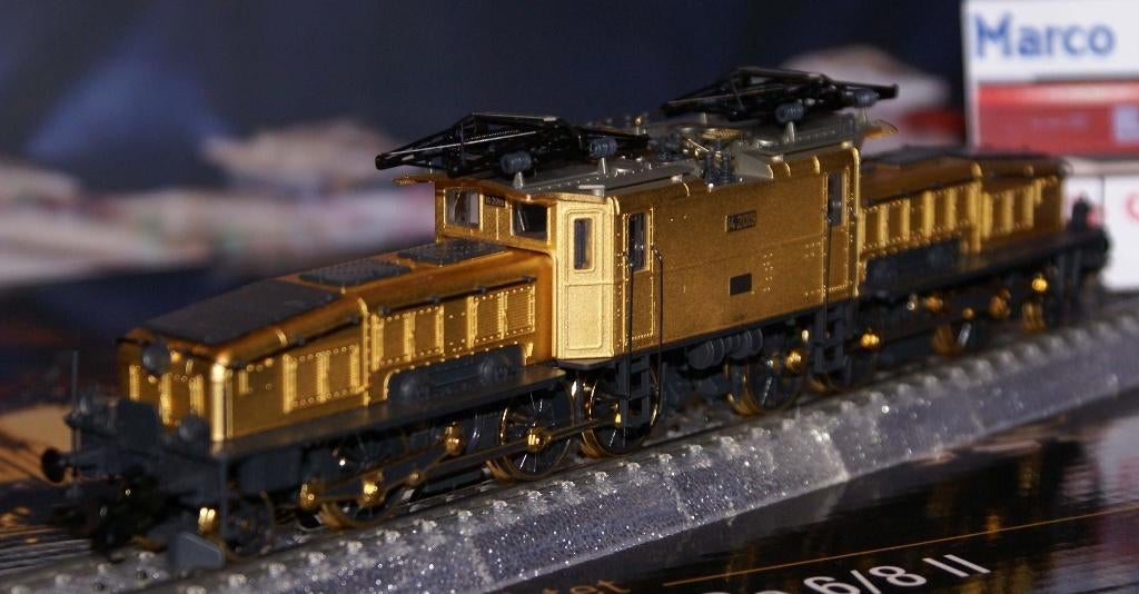 Märklin 32560 SBB Ce6/8 II Gold Edition Crococdile, Hobby & Loisirs créatifs, Trains miniatures | HO, Neuf, Enlèvement ou Envoi