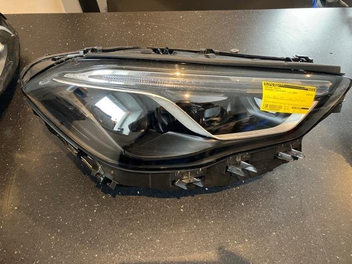 Koplamp rechts van een Mercedes GLA, Gebruikt, -, Ophalen of Verzenden, -