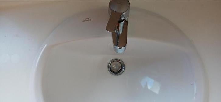 Évier et robinet Ideal Standard avec ou sans meubles, Enlèvement