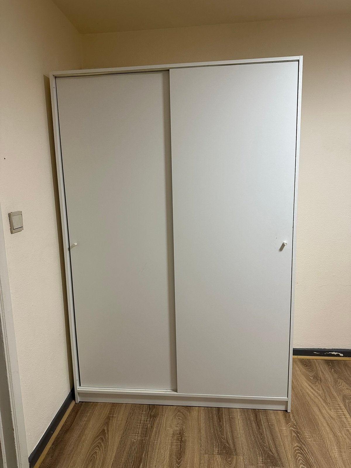 Armoire IKEA KLEPPSTAD – Blanche, Ophalen, Gebruikt, 100 tot 150 cm, 150 tot 200 cm