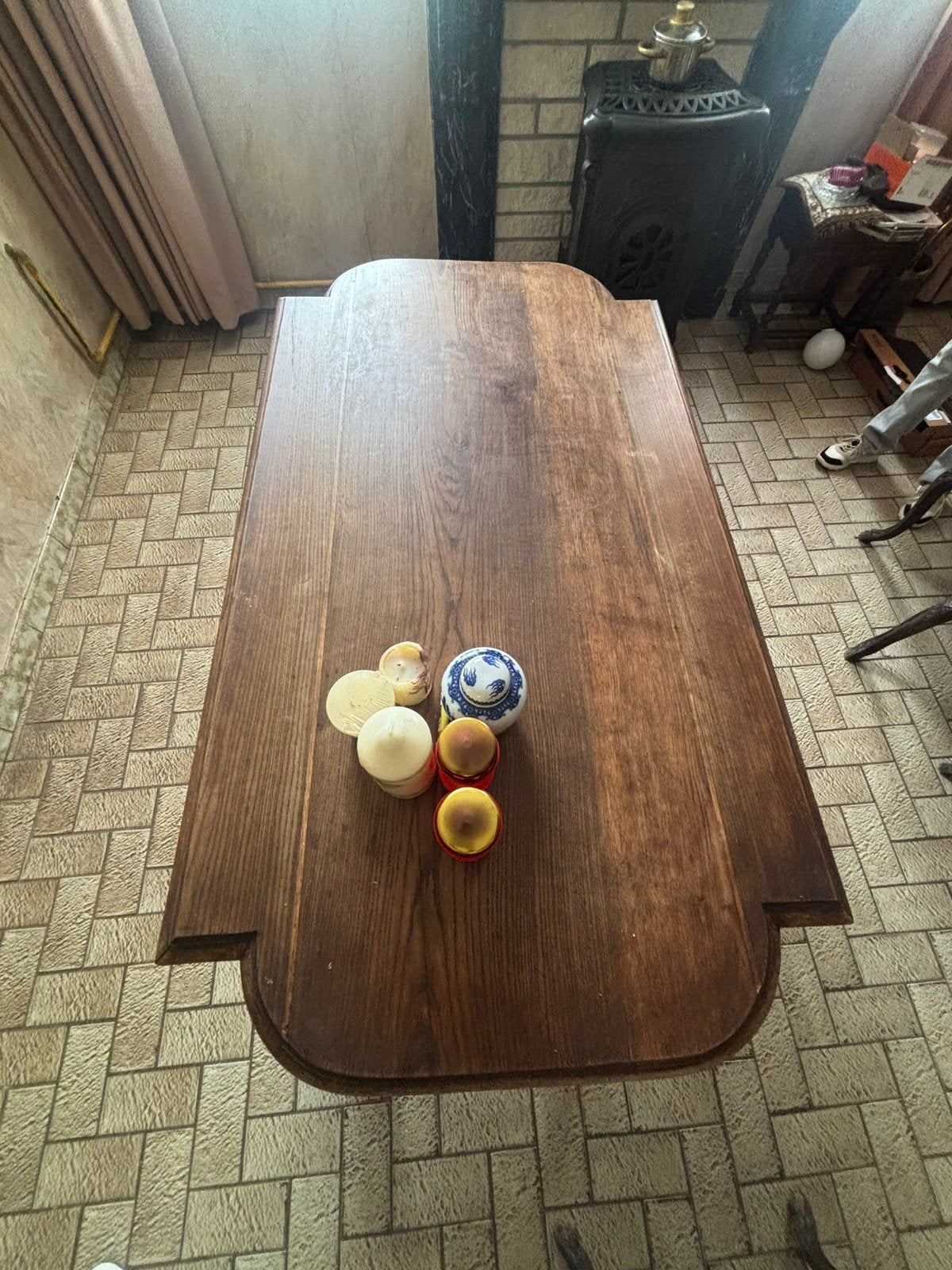 Antieken tafel, Ophalen