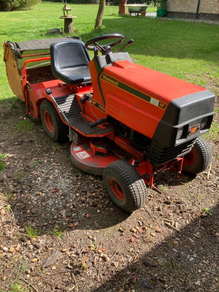 Zitmaaier westwood  ti200, Tuin en Terras, Zitmaaiers, Ophalen, Zo goed als nieuw