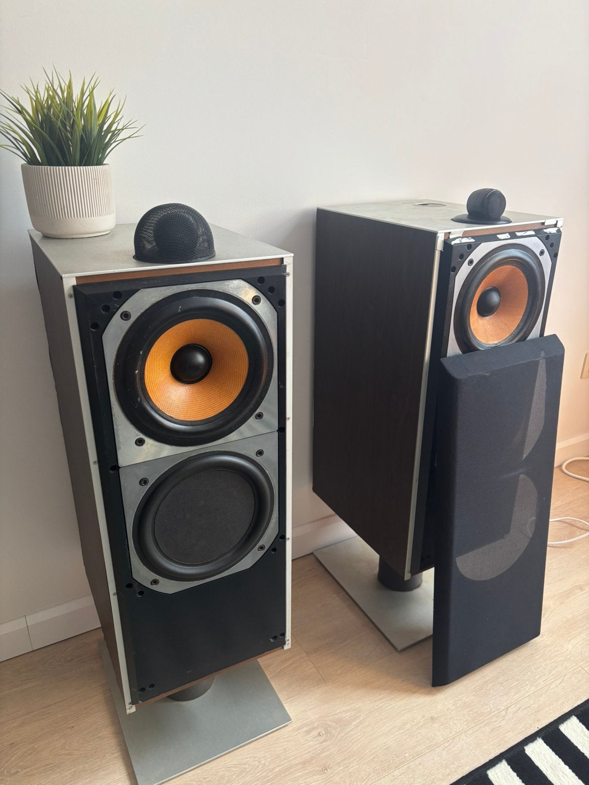 Haut-parleurs DM7 B&W (Bowers & Wilkins) — Ensemble, TV, Hi-fi & Vidéo, Enlèvement, Utilisé, Enceinte colonne, Bowers & Wilkins (B&W)