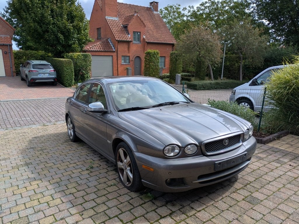 Jaguar X-Type 2008 2.2 Diesel, Auto's, Jaguar, Automaat, 4 deurs, Beige, Particulier