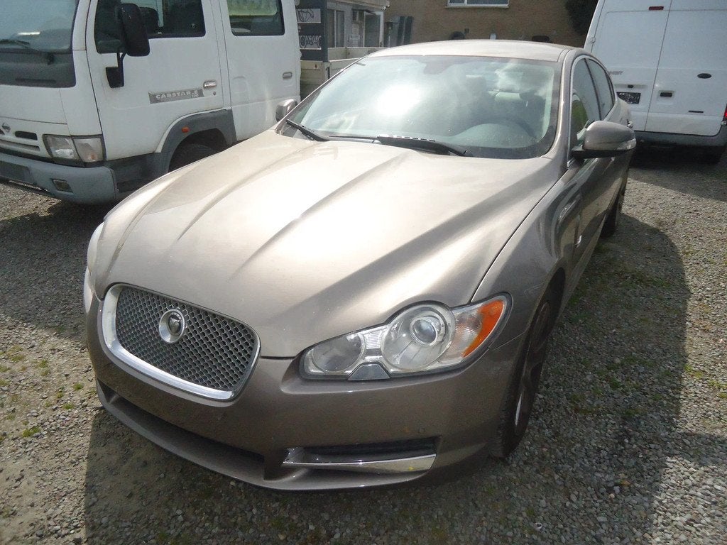 Jaguar XF 3.0 benzine ,full option,217 dkm ,3500 eur, Automaat, Overige kleuren, 175 kW, Bedrijf