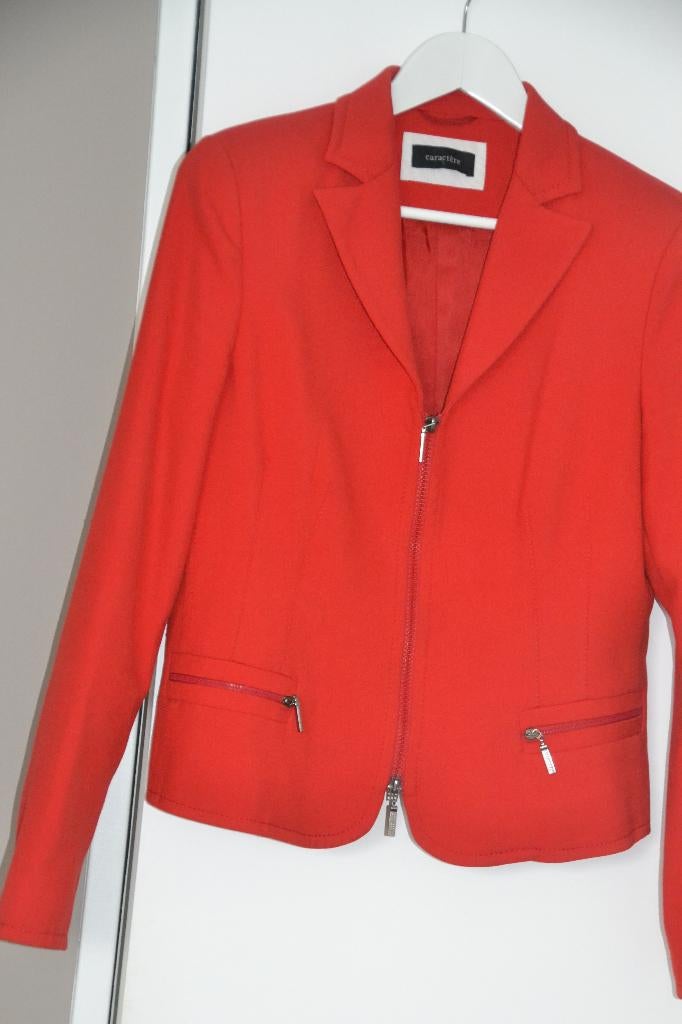Rode Blazer/Vest Caractere, Kleding | Dames, Maat 42/44 (L), Ophalen of Verzenden, Jasje, Gedragen