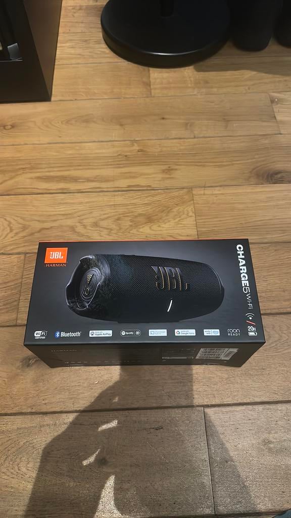 JBL charge 5 WIFI, Ophalen, Zo goed als nieuw