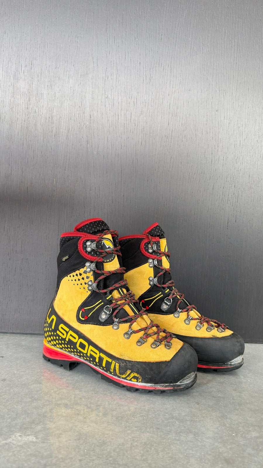 La Sportiva Nepal Cube GTX 41,5, Sports & Fitness, Alpinisme & Randonnée, Enlèvement, Comme neuf