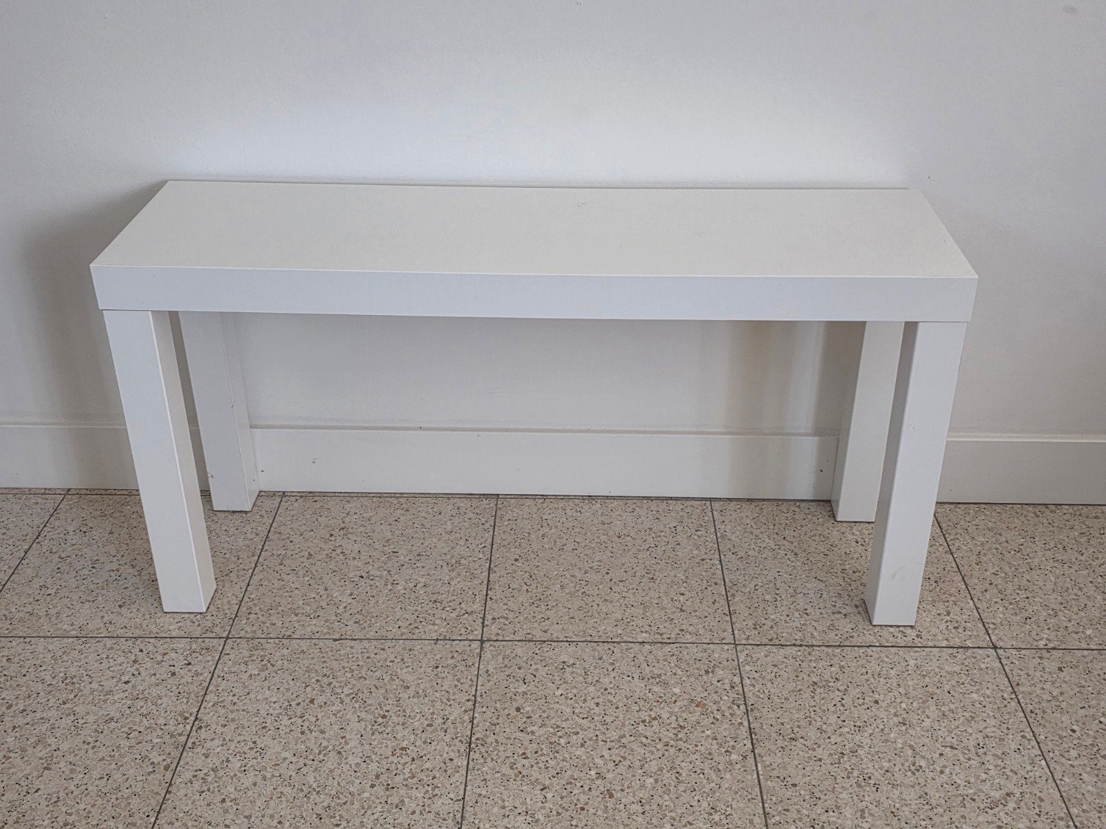 Bijzettafel Ikea, Ophalen