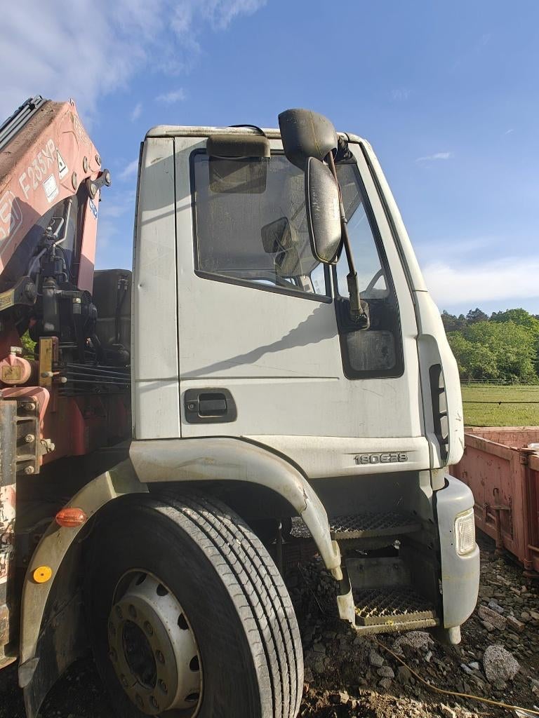 Iveco Eurocargo / Container systeem / Kraan Fassi F235XP, Zwart, Iveco, Wit, Bedrijf