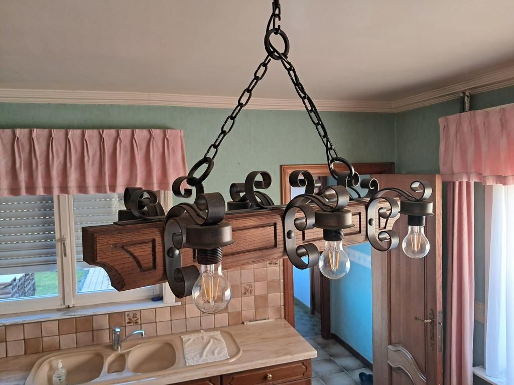 Verlichting in hout, Enlèvement, Bois