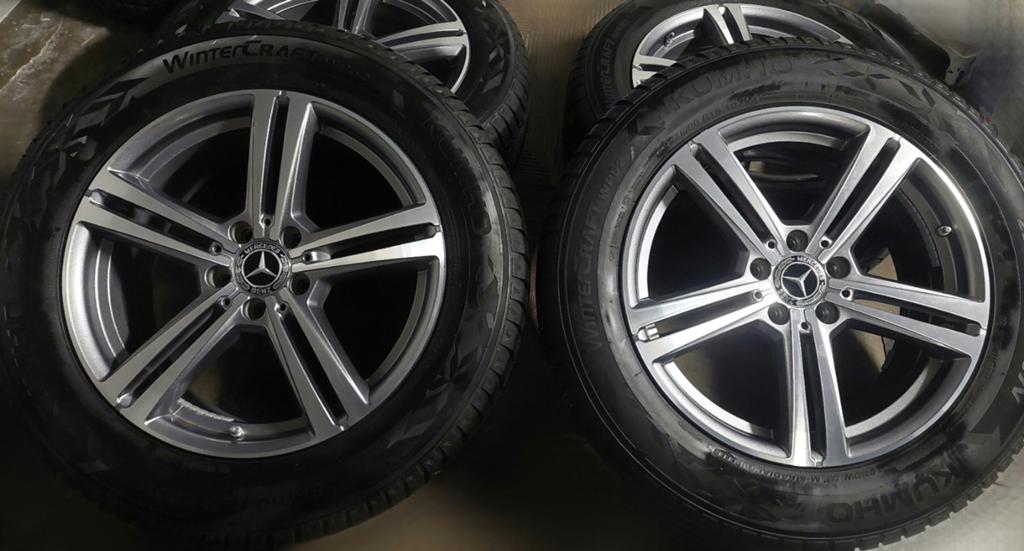 Originele Mercedes GLC X253 met winterbanden 235 60 18, Auto-onderdelen, Banden en Velgen, Ophalen, Winterbanden, Band(en)