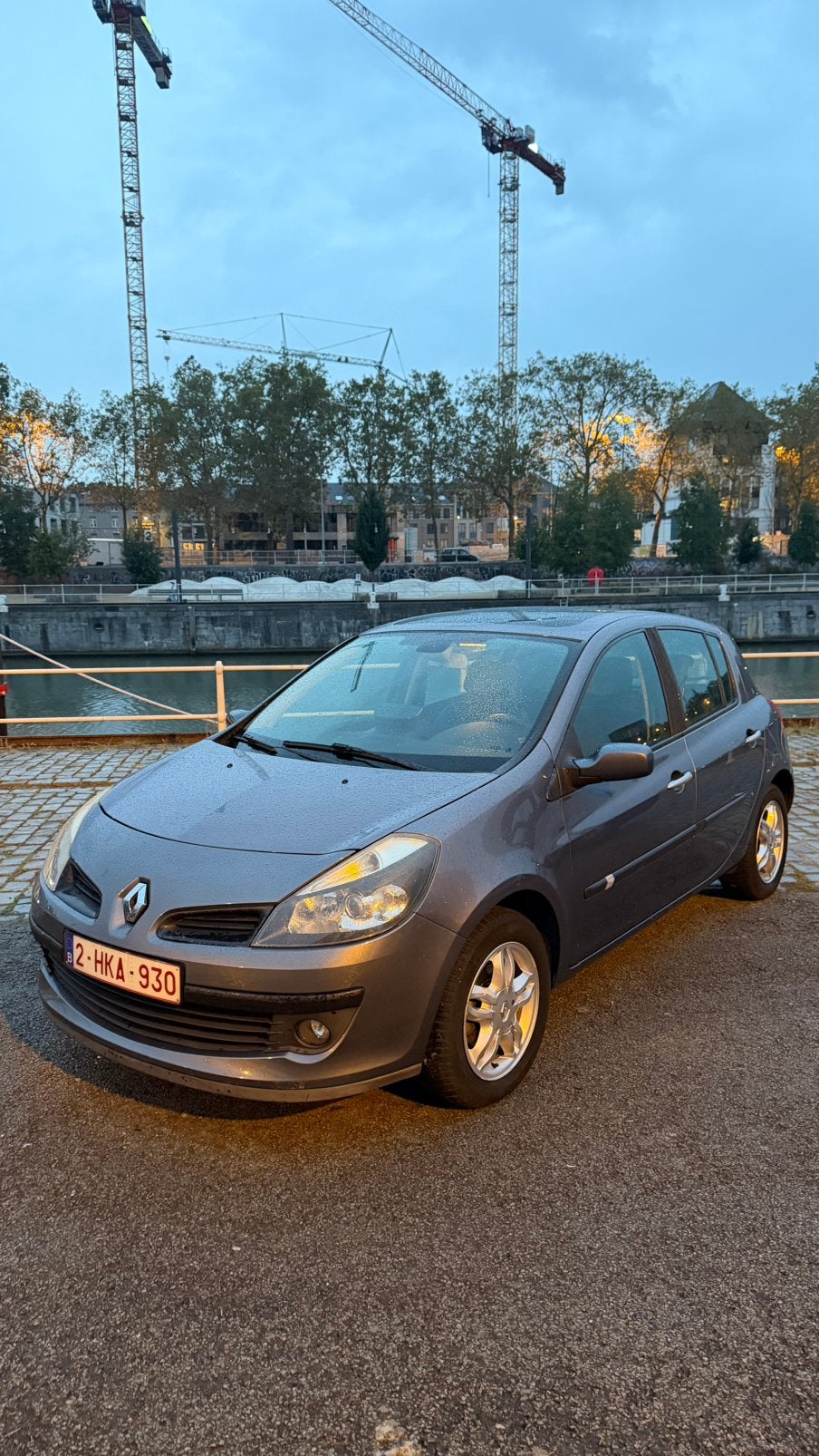 CLIO 3 1.2 ESSENCE - PRÊTE À IMMATRICULER, Boîte manuelle, Autres couleurs, Noir, 5 portes