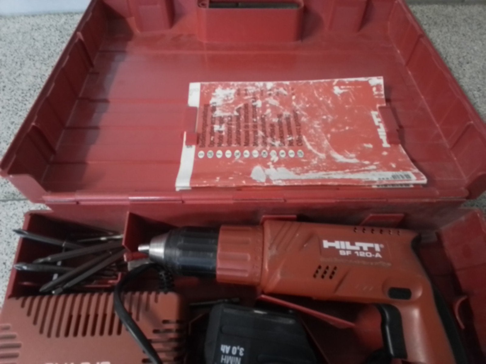 Hilti vijsmachien SF 120 A, Doe-het-zelf en Bouw, Gereedschap | Boormachines, Ophalen