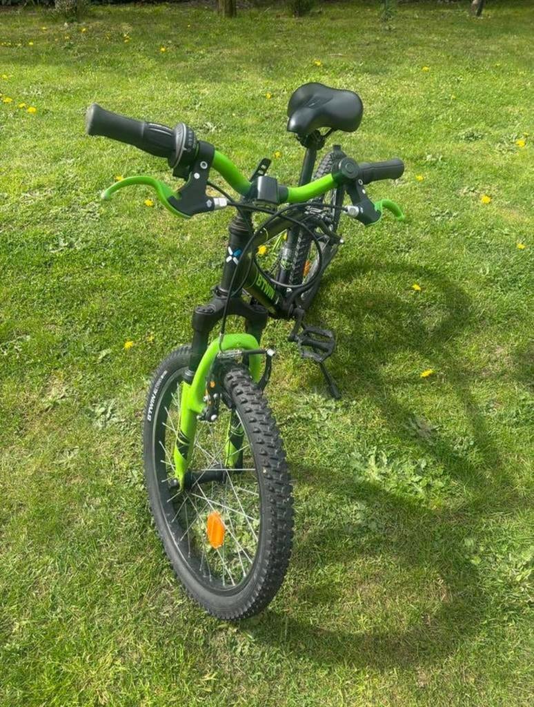 BTWIN 500 Racingboy 20 inch – Kinderfiets – Groen/Zwart, Fietsen en Brommers, Ophalen, Gebruikt