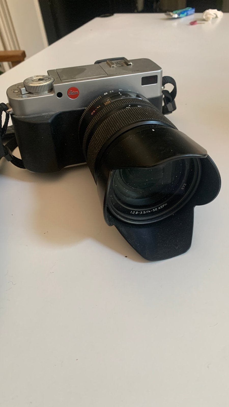 Leica Digilux 3 + Leica D Vario-Elmarit 14–50mm, Enlèvement, Utilisé