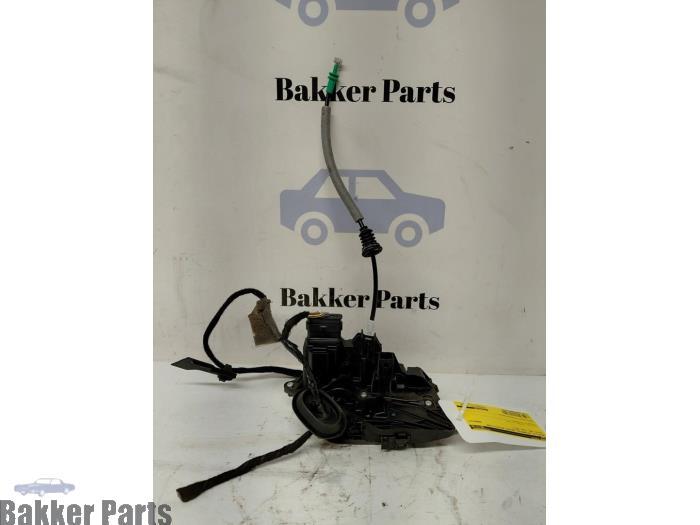 Deurslot Mechaniek 4Deurs rechts-voor van een Volvo V60, Gebruikt, -, -, Volvo