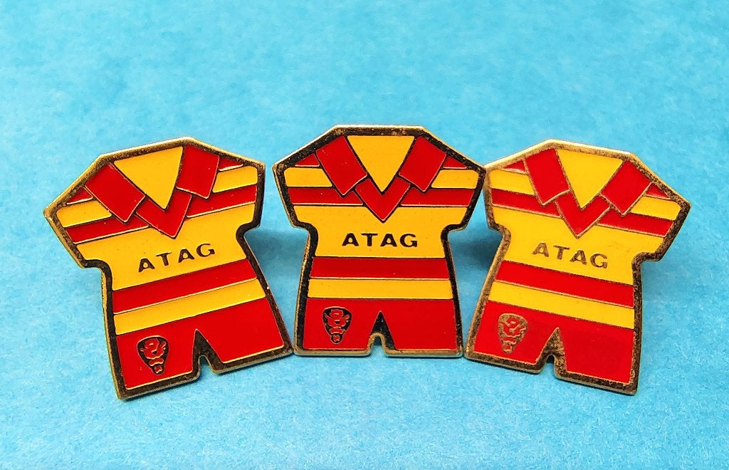 1992-93 germinal ekeren collectie  3 pins voetbal belgië, Enlèvement ou Envoi