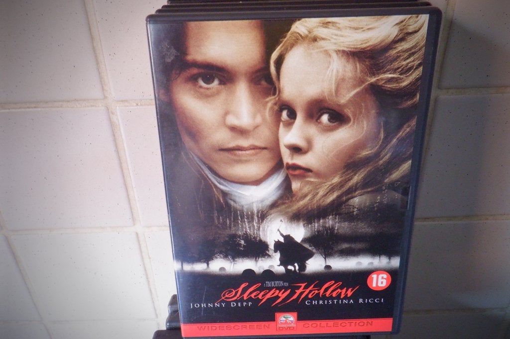 DVD Sleepy Hollow(Johnny Depp & Christina Ricci), CD & DVD, Suppléments, Enlèvement ou Envoi, Anglais, Comme neuf