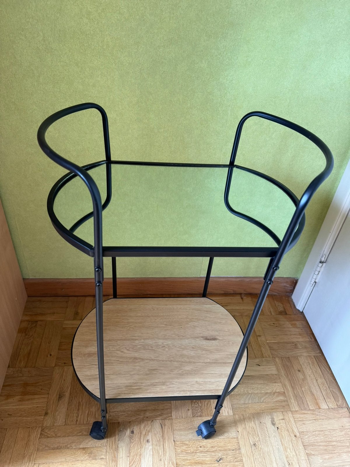 Bijzettafel / trolley op wieltjes, Ophalen, Zo goed als nieuw