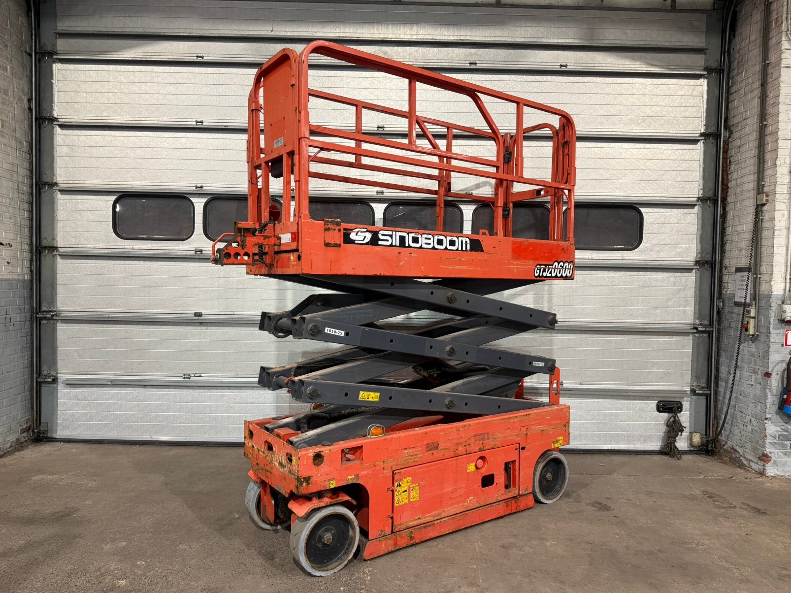 Sinoboom GTJZ0608 schaarlift te koop, Zakelijke goederen, Ophalen