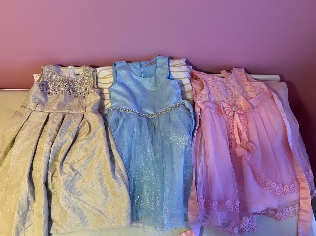 Jurken, Enlèvement, Comme neuf