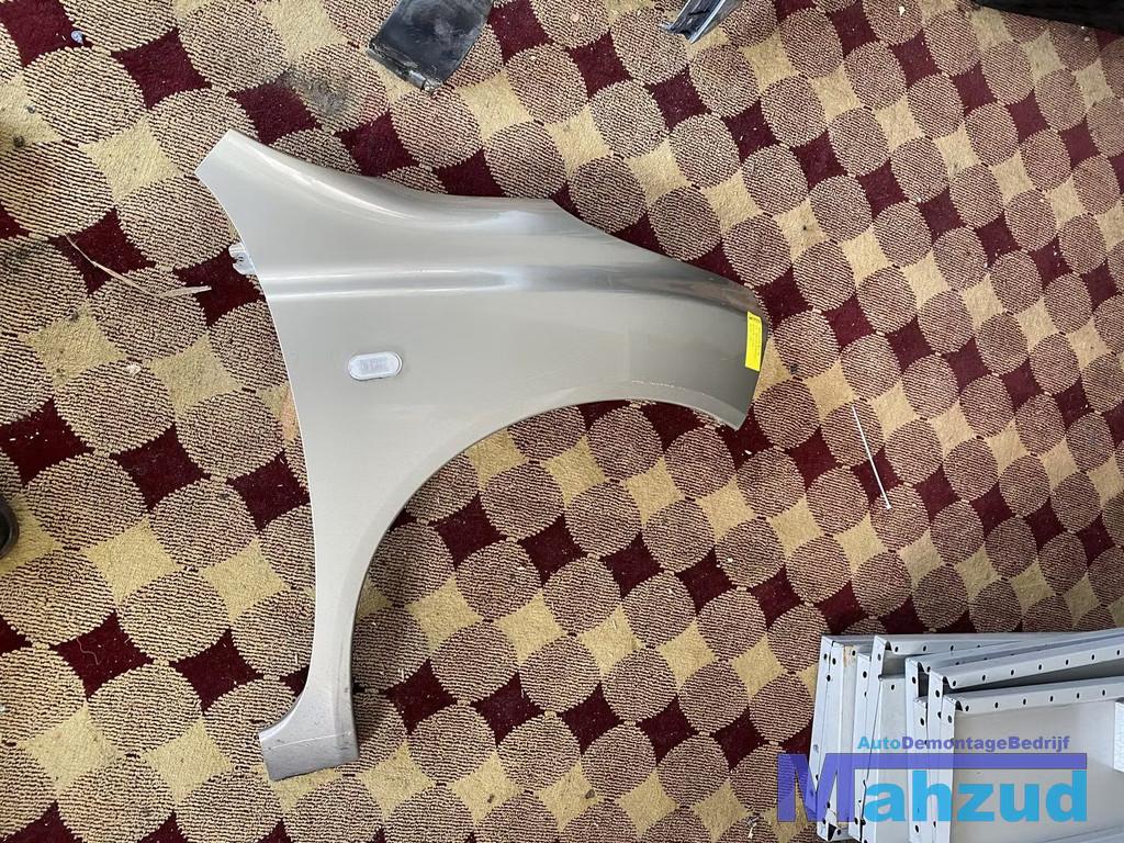 Nissan micra 3 rechter voor scherm zijscherm beige EY2K, Info@fabrikant.eu, Fabrikant BV, Fabrikantstraat 1
1000 AA  Amsterdam, NL